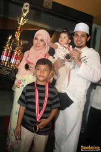 Syukuran Ulang Tahun Puput Melati - Dapat Piala dan Medali