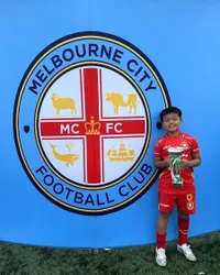 Tajir Abis, Potret Anak Nia Ramadhani Tanding Sepakbola Hingga ke Australia - Diantar Ibu dan Nenek