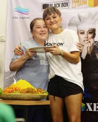 Tak Banyak Orang Tahu, Intip Potret Ibunda Agnez Mo yang Ternyata Mantan Atlet Tenis Meja Indonesia