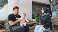 Tak Banyak Rewel, Ini 9 Potret Ammar Zoni dan Irish Bella Ajak Baby Air Ziarah Makan Dua Anak Kembarnya