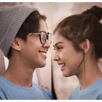 Tak Hanya di Film, Ini Kedekatan Iqbaal & Vanesha di Balik Layar!