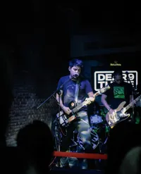 Tak Hanya Jago Akting, Potret Maxime Bouttier Saat Ngeband Bikin Penggemar Makin Terpesona dengan Auranya