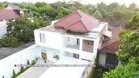 Tak Kalah dari Hunian Ferry Irawan, 12 Potret Rumah Mewah Venna Melinda Senilai 20 Miliar - Banyak Gangguan Mistis Karena Sempat Dibiarkan Kosong 8 Tahun