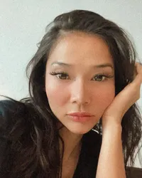 Tak Lagi Aktif di Dunia Hiburan, Intip 9 Potret Terbaru Dita Mey Chan yang Makin Cantik dan Hot