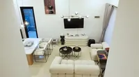 Tak Lagi Tinggal di Kontrakan, 8 Potret Rumah Baru Pasangan Sesama Jenis Chika Kinsky dan Yumi Kwandy - Estetik dan Cozy Banget