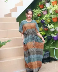 Tak Melulu Glamor, Intip 8 Potret Tasya Rosmala yang Tetap Menawan dan Cantiknya Alami Saat Tampil Kasual di Rumah