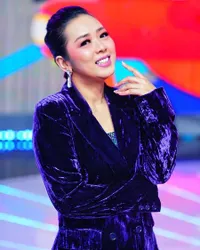 Tak Pernah Operasi Wajah Biar Awet Muda, 8 Potret Soimah yang Ngaku Habiskan Ratusan Juta Untuk Perawatan Gigi