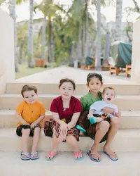 Tak Sedarah, Ini 9 Potret Kebersamaan Anak Angkat Celine Evangelista Dengan Ketiga Adiknya