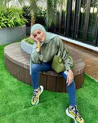 Tak Terima Anak dan Ayahnya Dihina, Olla Ramlan Laporkan Buzzer ke Polisi