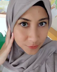 Tampil Cantik dan Menawan, Ini 8 Potret Nia AFI yang telah Memutuskan Pakai Jilbab, Ibu 2 Anak yang Aktif Jadi Wanita Karier