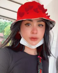 Tampil Hot Berbikini, Intip 9 Potret Selvi Kitty Pamer Body Goals Saat Liburan ke Bali