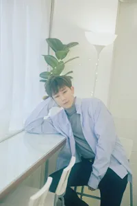 Tampil Menawan di Atas Panggung, 9 Idol Ini Ternyata Introvert