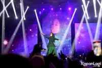 Tandai 10 Tahun Berkarir, Ini 8 Potret Penampilan Lesti Kejora di Konser Sang Kejora - Levian Keceplosan Sebut Ayahnya Pelit
