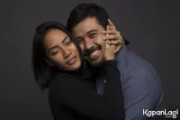 Tatap & Peluk Mesra, Chicco - Tara Basro Bak Foto Prewedding