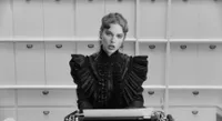 Taylor Swift Rilis Album The Tortured Poets Department, Duet dengan Postmalone pada Single Pertama