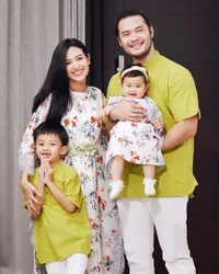 Tengah Mengandung Anak Ketiga! 7 Potret Keharmonisan Pasangan Sylvia Fully dan Kevin Andrean