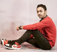 Termasuk Denny Caknan, 9 Pedangdut Pria Asal Jawa Timur Ini Punya Suara Khas yang Merdu - Siapa Saja Mereka?