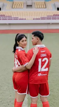Termasuk Kaesang & Erina Gudono, Sederet Publik Figur Ini Lakukan Foto Prewedding di Stadion
