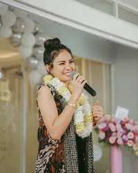 Termasuk Nikita Mirzani, Ini 7 Artis Ini Lulusan Pondok Pesantren dan Kerap Tuai Pro Kontra - Ada yang Sempat Jadi Guru Ngaji dan Dicibir Usai Melukat 