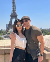 Terpaut Usia 16 Tahun, 8 Potret Keromantisan Deddy Corbuzier dan Sabrina Chairunnisa