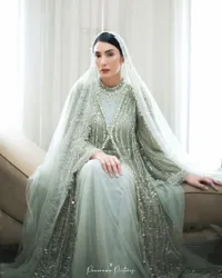 Tersage-Sage, 8 Foto Detail Penampilan Cantik Tyas Mirasih di Acara Pengajian Pra Nikah