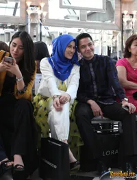 Tertangkap Kamera! Alyssa Soebandono & Dude Diam-Diam Mesra
