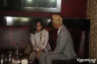 Tertangkap Kamera! Tangis Haru Rina Nose di Pelukan Fakhrul Razi