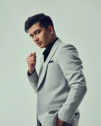 Teuku Ryan Klarifikasi Isu Pacaran Dengan Olla Ramlan: Itu Sudah Kayak Kakak Saya