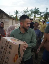 Teuku Wisnu Salurkan Bantuan 14 Ton Logistik ke Aceh Tamiang