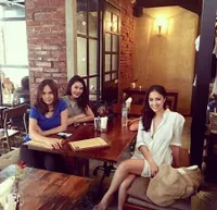 Tia Ivanka, Hot Mom Selebriti Yang Awet Muda Langsing & Cantik