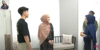 Tinggal Terpisah dengan Sule, Ini 8 Potret Rumah Mewah Putri Delina - Didominasi Warna Putih dan Punya Kamar Tersembunyi