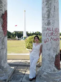 Tissa Biani dan Dul Jaelani Wisata Sejarah - Kulineran di Surabaya