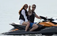 Topless - Mesra, Dakota & Jamie Dornan Saat Syuting '50 SHADES'