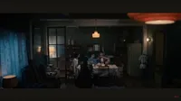 Trailer 'DIA BUKAN IBU', Ketika Sosok Penyayang Justru Jadi Sumber Teror Bagi Anak-Anaknya