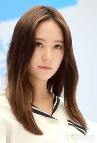 Transformasi Rambut Berponi, Bikin Bintang K-Pop Imut Bak Barbie
