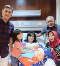 Transformasi Sheva Anak Keempat Ussy Sulistiawaty yang Gagal Bontot, Mama Berharap Nggak Cepat Gede