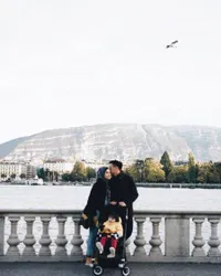 Travelling Ala Ayudia - Ditto, Nikmati Dinginnya Salju di Swiss!