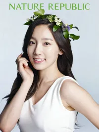 Taeyeon Tampil Mempesona di Nature Republic