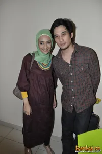 Tengku Firmansyah dan Istri di RS Omni Internasional