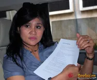 Tetty Liz Indriaty Jenguk Marcella