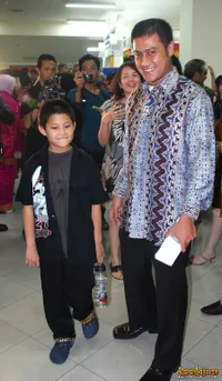 Teuku Rafli Pasya dan Anak