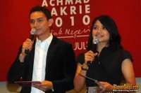 Tina Talisa di Achmad Bakrie Awards 2010
