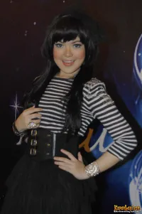 Tina Toon di Ulang Tahun Global TV ke-8