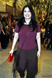 Titi DJ - Ruth Sahanaya di JHCC Senayan