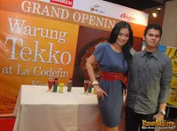 Titi Kamal - Handika Pratama di Grand Opening Warung Tekko