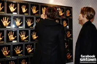 TVXQ di SMTOWN Hologram V-Theater With Universal Studios Jepang