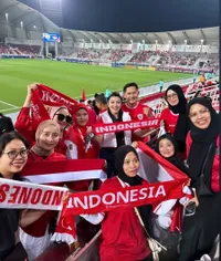 Timnas U23 Maju ke Babak Semifinal, 9 Potret Fitri Carlina Nangis Terharu di Pertandingan Indonesia Vs Korea Selatan