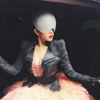 Ulala Cetar, Dandanan Syahrini Sekarang Seliar Lady Gaga