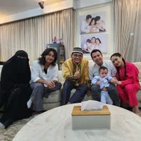 Ulang Tahun ke-22, 10 Potret Abidzar Al Ghifari Dapat Hadiah Vespa dari Raffi Ahmad - Bakal Dipakai Untuk Dakwah