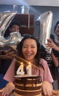 Ulang Tahun Ke-41, Berikut 8 Potret Awet Muda Hesti Purwadinata - Tetap Cantik Walau Sudah Kepala Empat